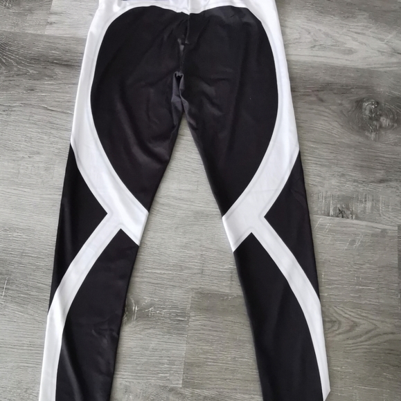 ๐๐๐Leggings ๐๐๐ - Picture 1 of 5